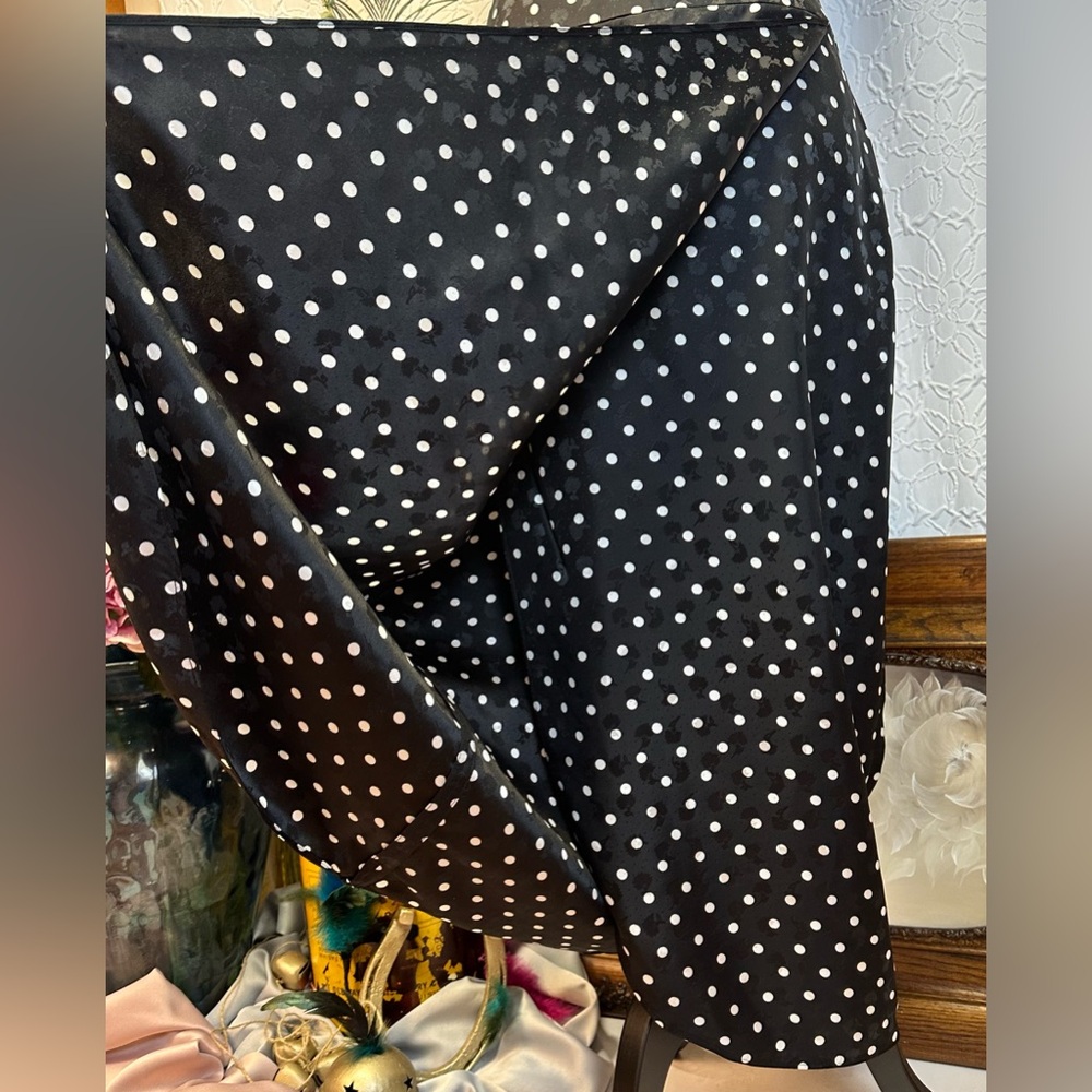 Kate Spade ♠️ Polka Dot Maxi Skirt (2) ‼️NWOT‼️ - Picture 6 of 14